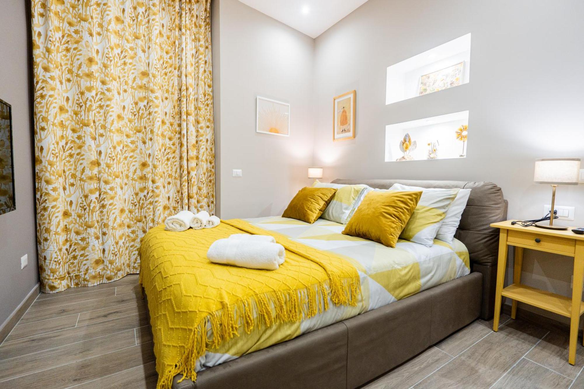 La Casa Di Bianca - Modern Suites Near Plebiscito Наполи Екстериор снимка