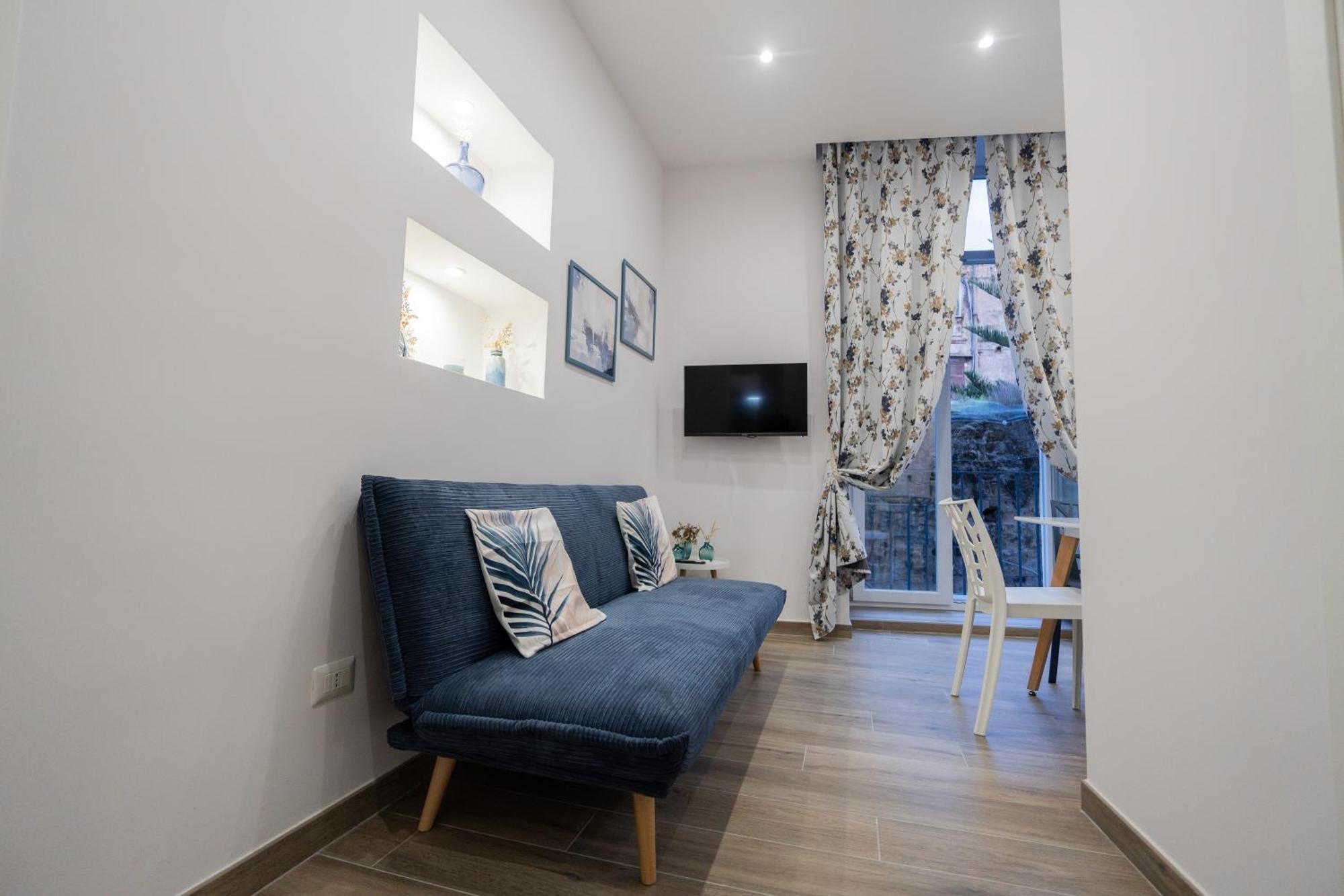 La Casa Di Bianca - Modern Suites Near Plebiscito Наполи Екстериор снимка