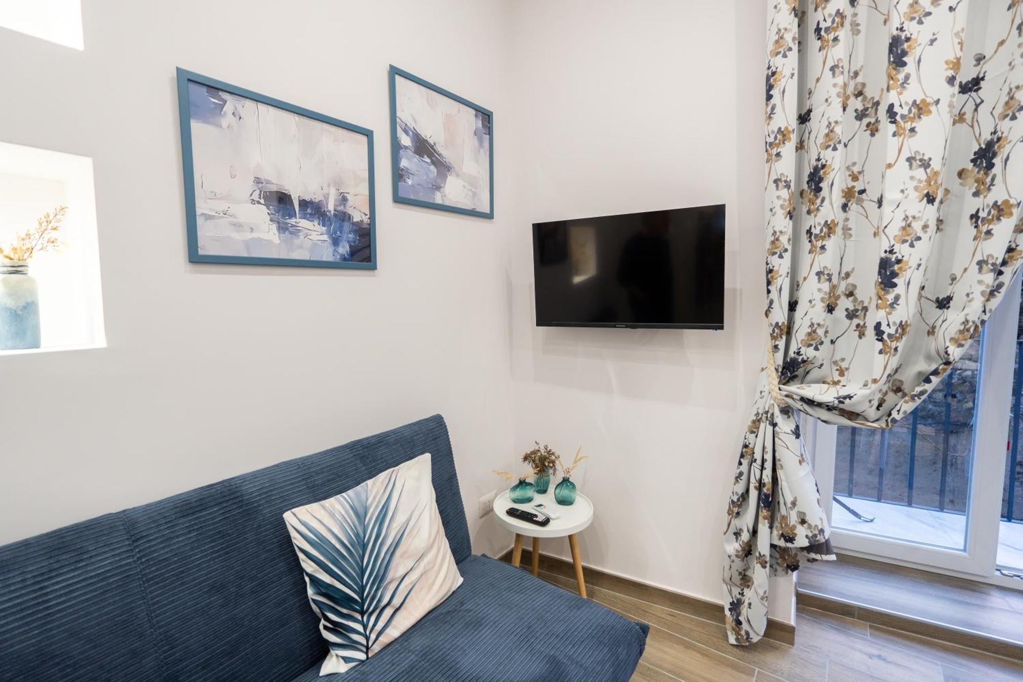 La Casa Di Bianca - Modern Suites Near Plebiscito Наполи Екстериор снимка