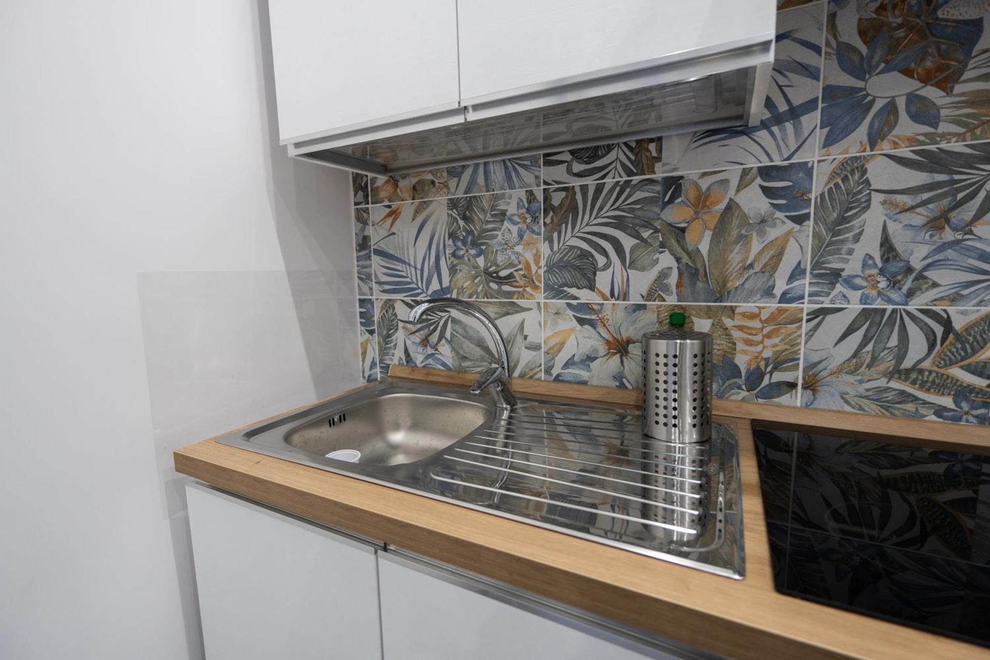 La Casa Di Bianca - Modern Suites Near Plebiscito Наполи Екстериор снимка