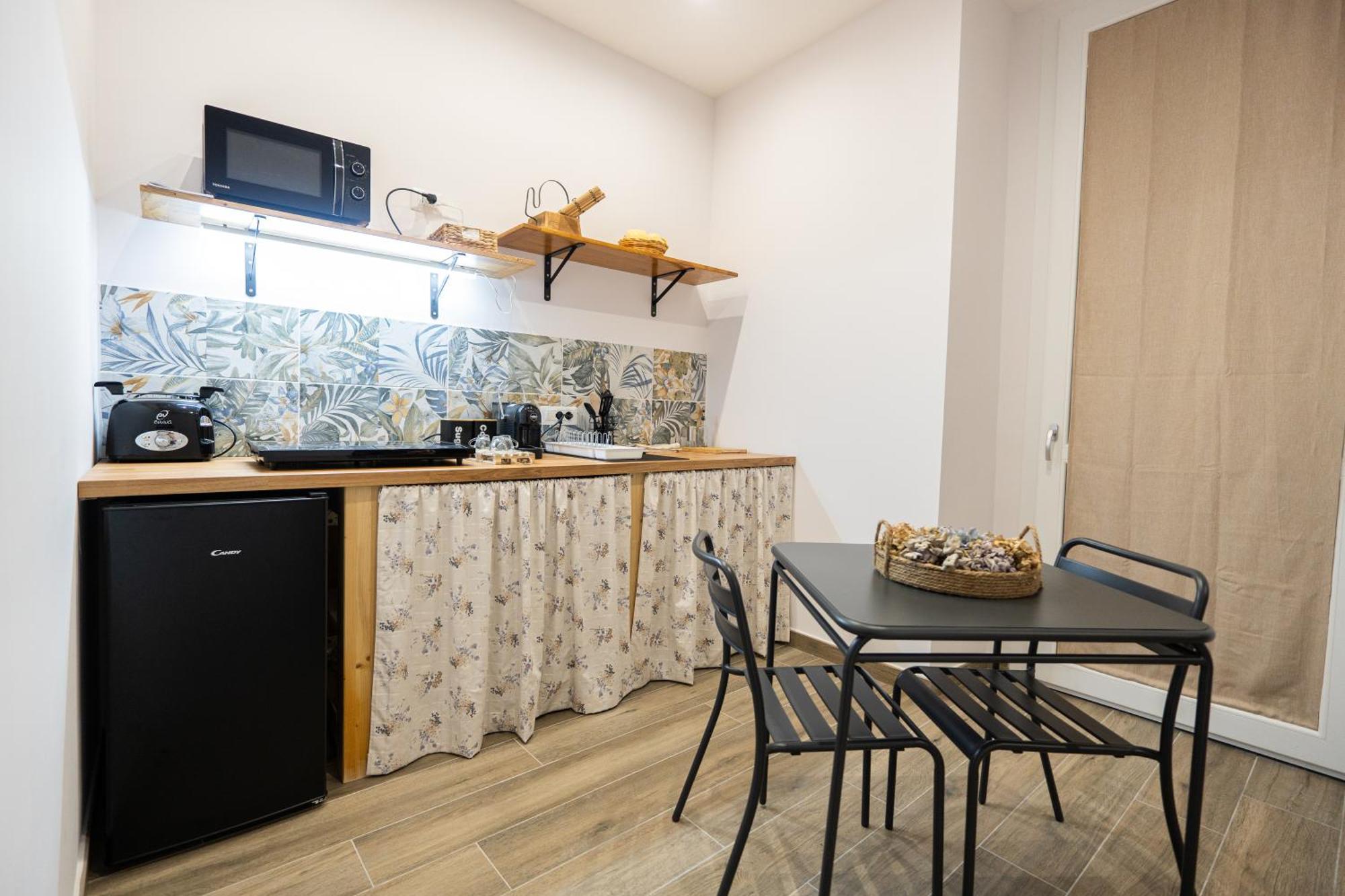La Casa Di Bianca - Modern Suites Near Plebiscito Наполи Екстериор снимка