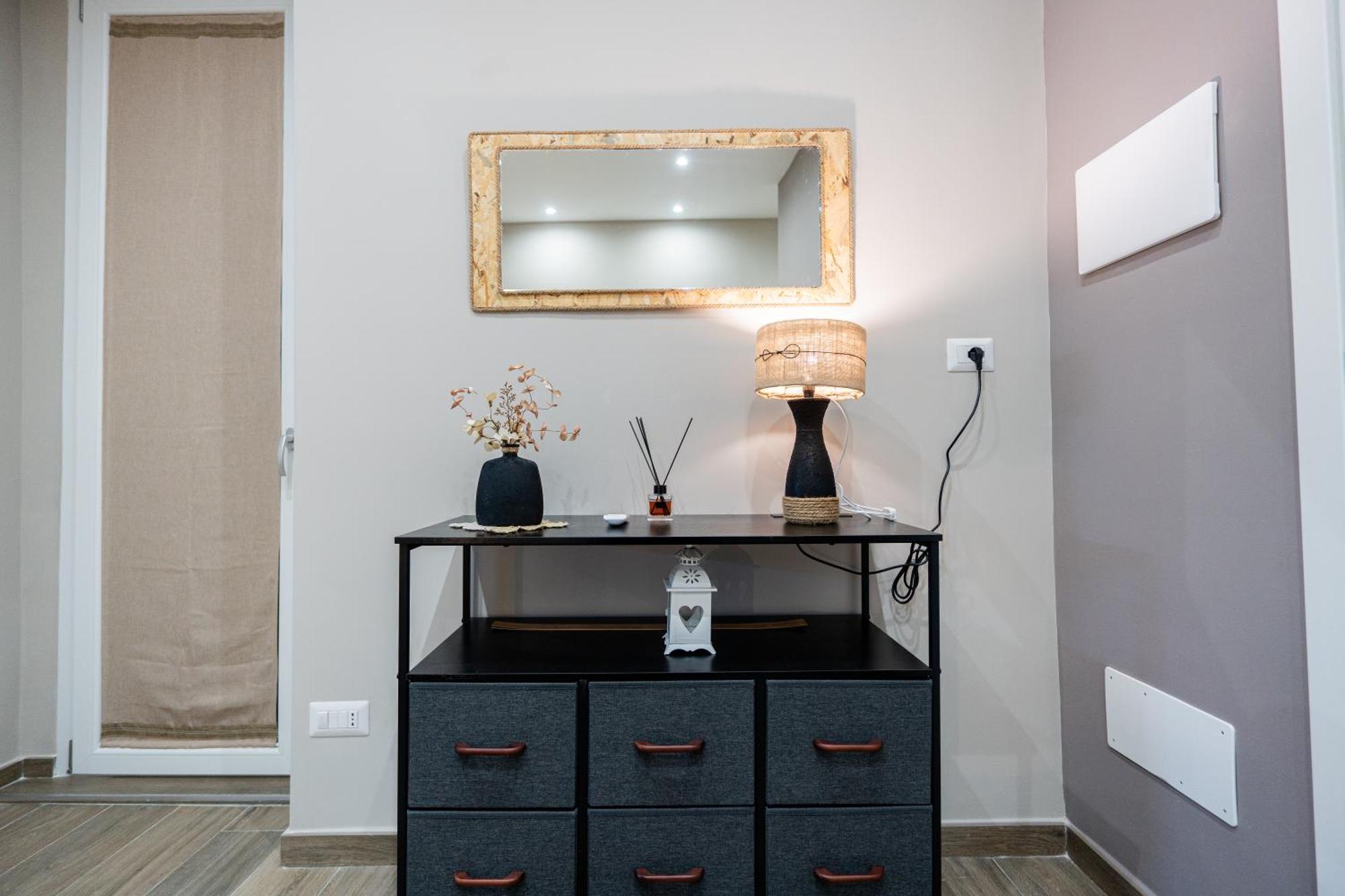 La Casa Di Bianca - Modern Suites Near Plebiscito Наполи Екстериор снимка